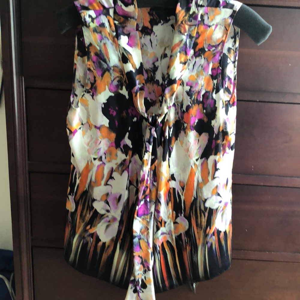 Elie Tahari Sleeveless blouse